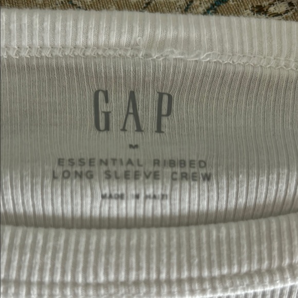 GAP White Fitted Long Sleeve Tee - Picture 2 of 6